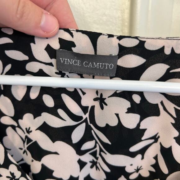 Vince Camuto Floral Blouse XXL | Black White 3/4 Sleeve Flowy Top - Picture 3 of 6